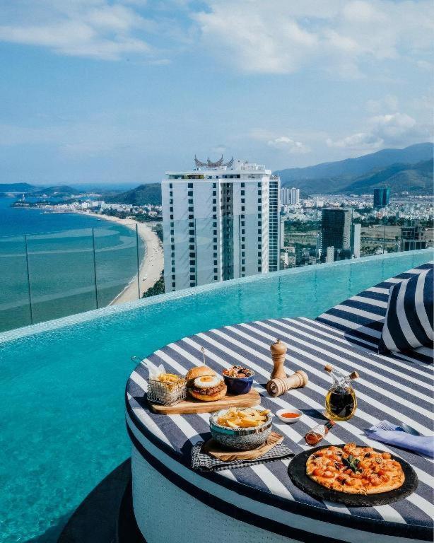 Oceandream Panorama Luxury Suites Нячанг Экстерьер фото
