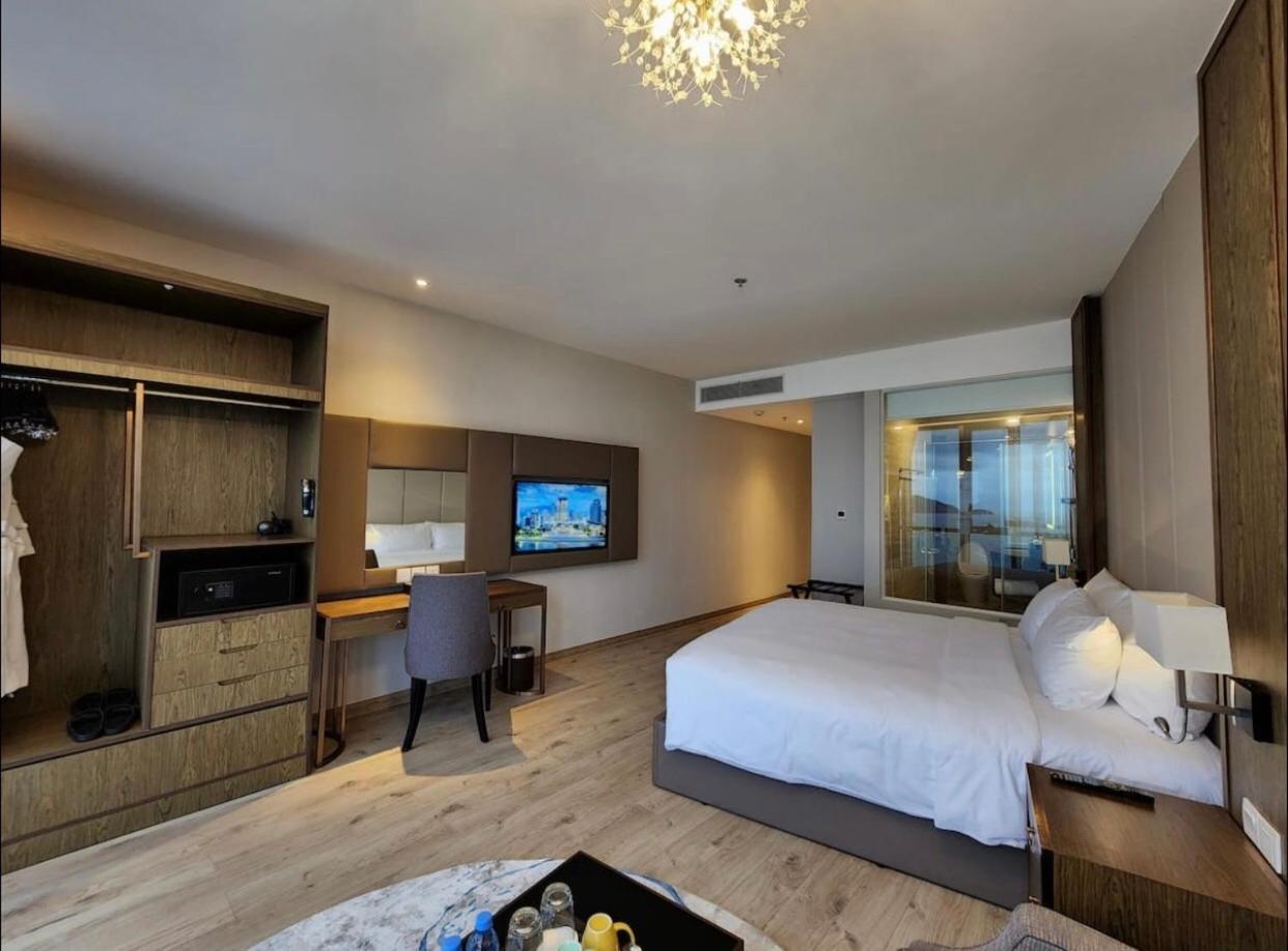 Oceandream Panorama Luxury Suites Нячанг Экстерьер фото