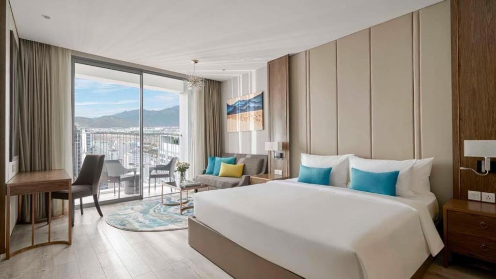 Oceandream Panorama Luxury Suites Нячанг Экстерьер фото